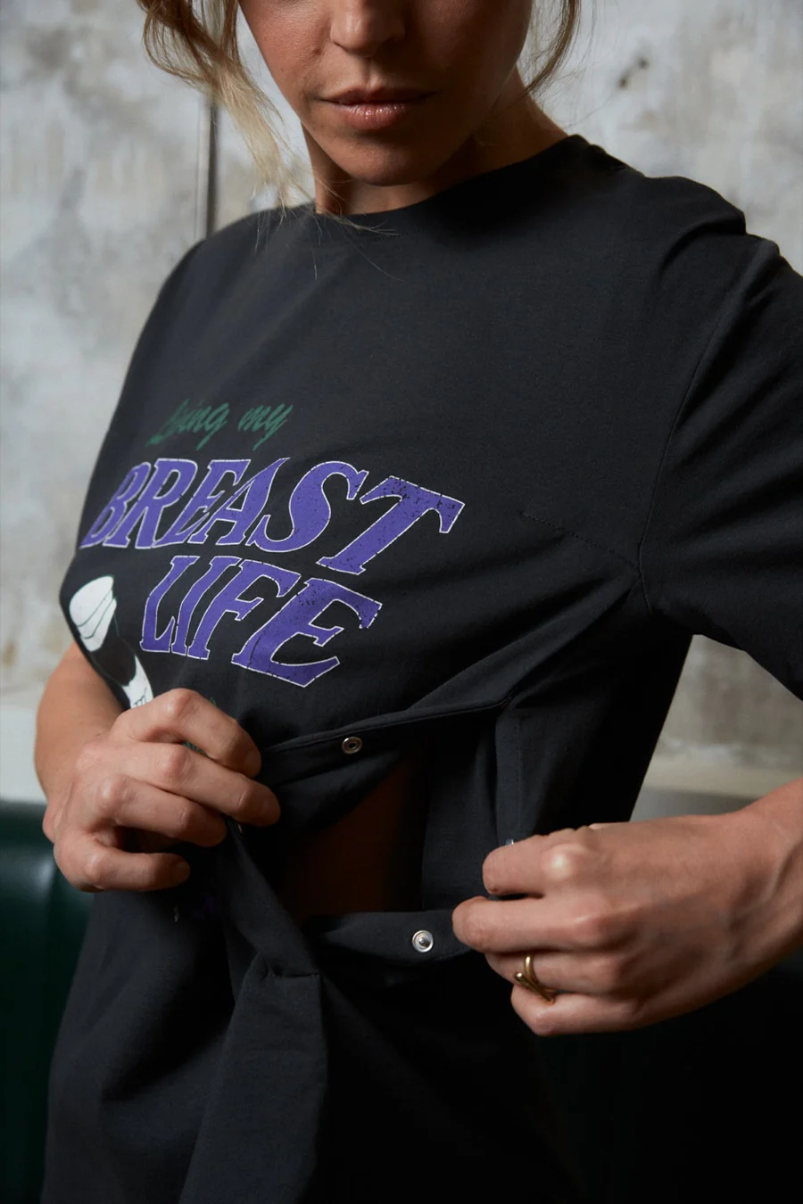 T-shirt allaitant Living my Breast Life – Image 4